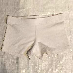 Lululemon Women’s white Spandex Shorts B1-32